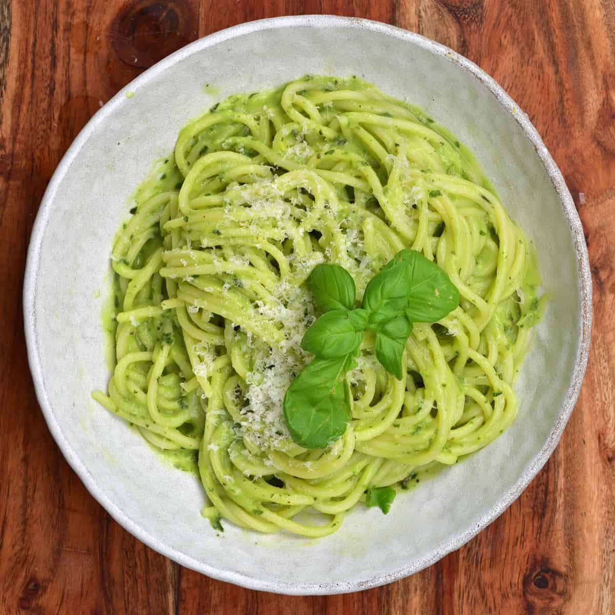 Creamy Vegan Avocado Pasta: A Healthy Dairy-Free Delight
